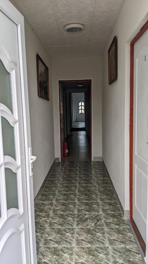Margareta Etterem Es Vendeghaz Gasthaus Balatonberény Dış mekan fotoğraf